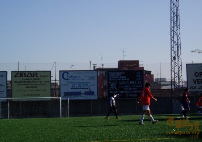 裁判要干吗?又要掏黄牌吗???靠!!!